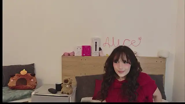 Snapshot of Sweet_Alice_S chatting on 07/07/26, 07:51 Sweet Alice S online show from 07/07/26, 07:51