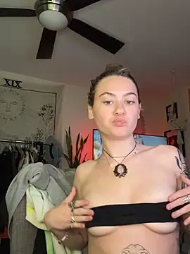 peachesncreamyy online show from 04/27/26, 08:40