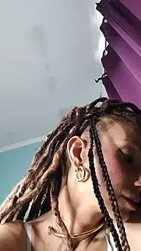 Natalialucia online show from 04/23/26, 07:38