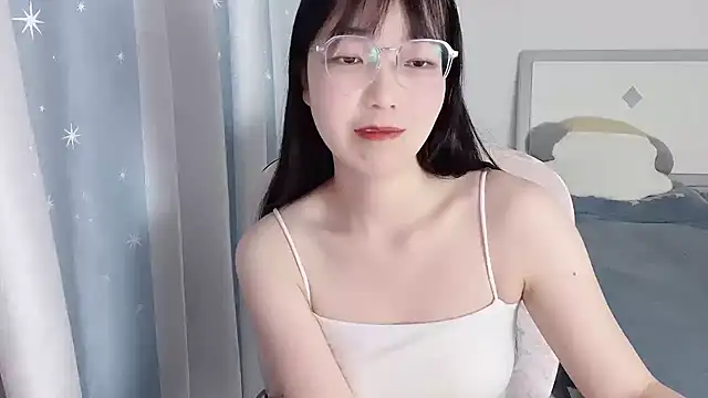 Snapshot of Anya-2026 chatting on 04/22/26, 12:18 Anya-2026 online show from 04/22/26, 12:18