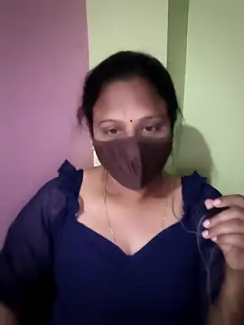 Snapshot of Latha_lovely chatting on 04/02/26, 06:49 Latha lovely online show from 04/02/26, 06:49