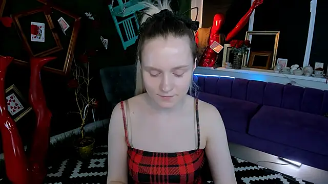SherriButlers online show from 05/11/26, 04:04