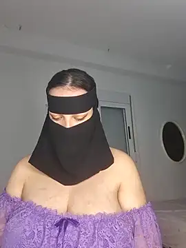 Big as-big online show from 04/12/26, 06:35