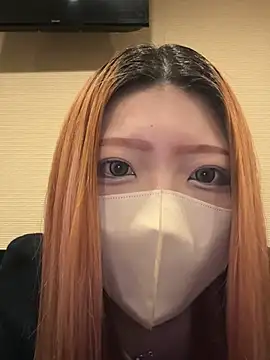 Snapshot of mi-sa1998 chatting on 03/26/26, 09:37 mi-sa1998 online show from 03/26/26, 09:37