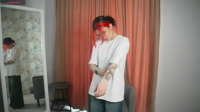 Snapshot of DedeBattey chatting on 03/29/26, 04:12 DedeBattey online show from 03/29/26, 04:12