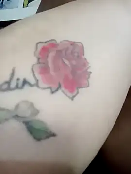     Singlemom     online show from 03/28/26, 03:28