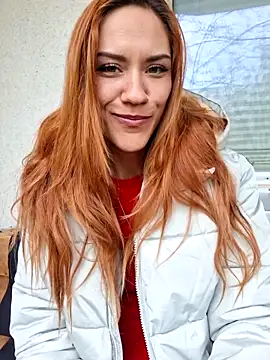 Snapshot of SlimBellaOfficial chatting on 03/26/26, 10:43 SlimBellaOfficial online show from 03/26/26, 10:43