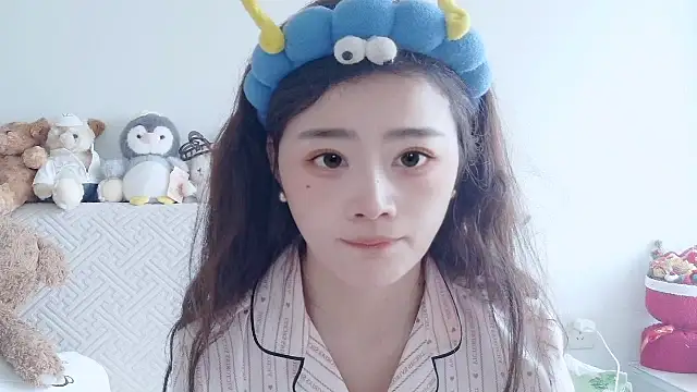 cc-8 online show from 04/19/26, 06:24