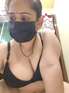 Snapshot of sonalidey5564 chatting on 06/26/26, 02:32 sonalidey5564 online show from 06/26/26, 02:32