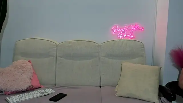 Cassy-Foxy online show from 05/10/26, 06:40