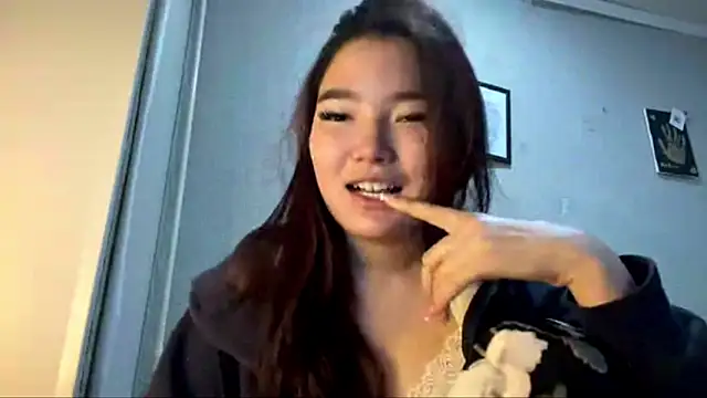 Snapshot of LammingLoner chatting on 05/20/26, 04:02 LammingLoner online show from 05/20/26, 04:02