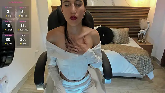 Shary leon online show from 07/18/26, 07:39