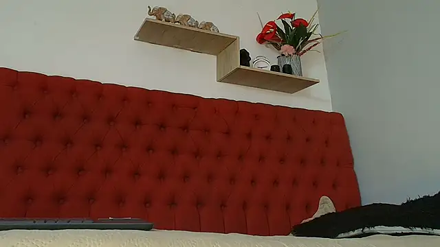 alix rada online show from 04/23/26, 07:05