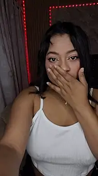 Snapshot of Saraa_M chatting on 06/16/26, 02:41 Saraa M online show from 06/16/26, 02:41