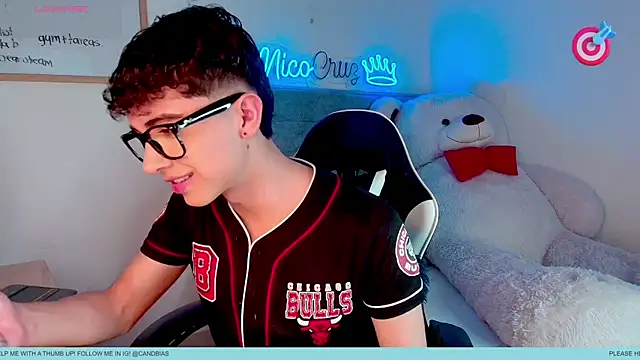 Snapshot of niico_prince chatting on 03/29/26, 04:29 niico prince online show from 03/29/26, 04:29