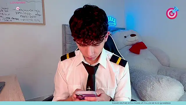 Snapshot of niico_prince chatting on 04/08/26, 09:15 niico prince online show from 04/08/26, 09:15