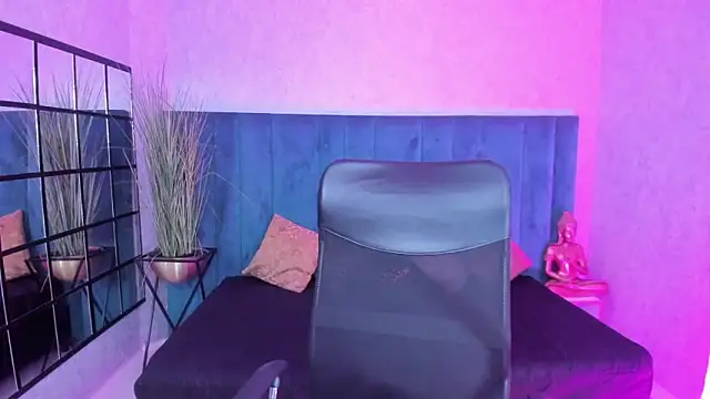 Antoniajblair online show from 04/22/26, 11:12