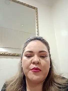 Snapshot of Natashablade__ chatting on 05/15/26, 11:17 Natashablade online show from 05/15/26, 11:17