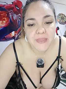 Snapshot of Natashablade__ chatting on 06/14/26, 02:30 Natashablade online show from 06/14/26, 02:30