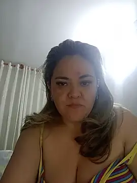 Snapshot of Natashablade__ chatting on 06/19/26, 01:21 Natashablade online show from 06/19/26, 01:21