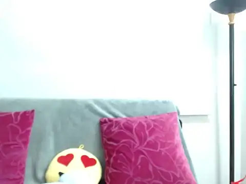 Violet Donell online show from 05/24/26, 12:15