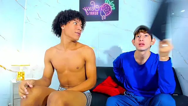 Snapshot of Room_hot_1 chatting on 03/26/26, 01:06 Room hot 1 online show from 03/26/26, 01:06