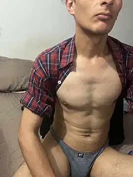 Snapshot of andrew2199 chatting on 03/27/26, 04:51 andrew2199 online show from 03/27/26, 04:51