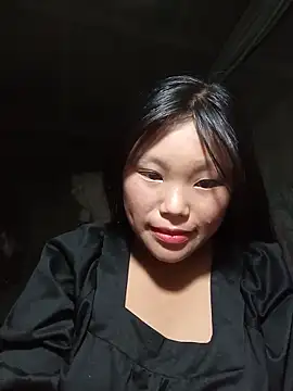 Snow-queen online show from 05/18/26, 01:39
