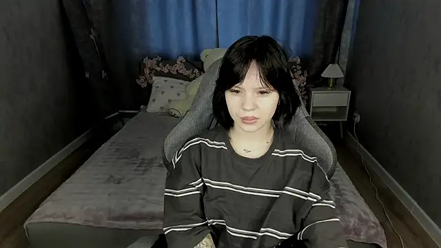 Loly Cuttie online show from 05/06/26, 01:14