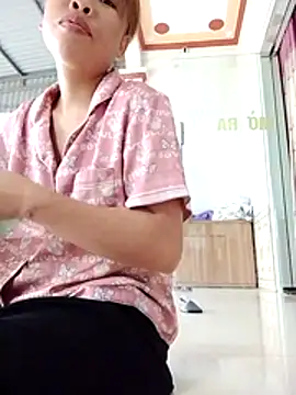 tinyk6 online show from 04/09/26, 09:15