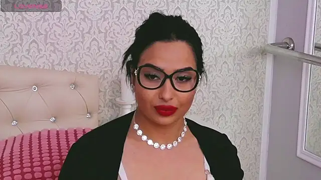 SophiaIbarra online show from 04/29/26, 05:52