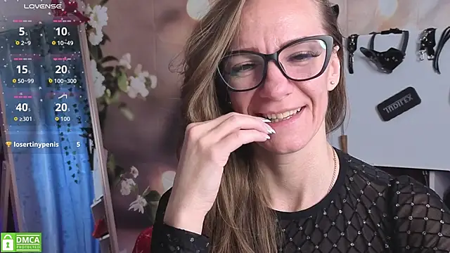 Snapshot of jesica_mooonn chatting on 04/30/26, 02:40 jesica mooonn online show from 04/30/26, 02:40