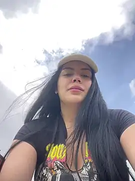 Cami olarte online show from 06/07/26, 04:33