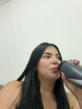 Cami olarte online show from 07/14/26, 02:05