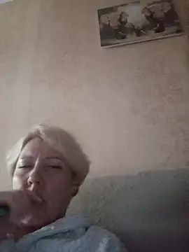 StellaSwan7293 online show from 04/04/26, 09:29