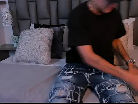 ZoeGrey online show from 04/17/26, 12:19