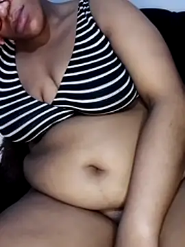 Snapshot of sultrydiva00 chatting on 04/01/26, 01:52 sultrydiva00 online show from 04/01/26, 01:52