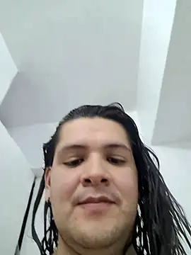 Snapshot of MatthewDavis_ chatting on 04/18/26, 07:07 MatthewDavis online show from 04/18/26, 07:07