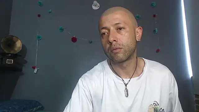 Snapshot of _bonnie_and_clyde chatting on 06/29/26, 10:10 bonnie and clyde online show from 06/29/26, 10:10