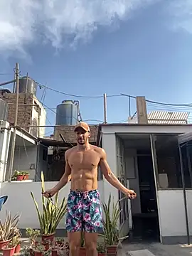 Quinterom online show from 03/30/26, 08:54