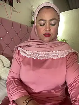 Snapshot of Marian_fadel chatting on 04/26/26, 12:47 Marian fadel online show from 04/26/26, 12:47