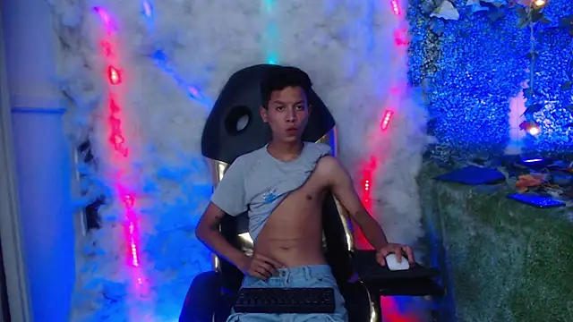 camilo hott3 online show from 03/26/26, 09:09