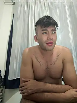 Snapshot of MathiasJRhadams chatting on 03/27/26, 02:06 MathiasJRhadams online show from 03/27/26, 02:06