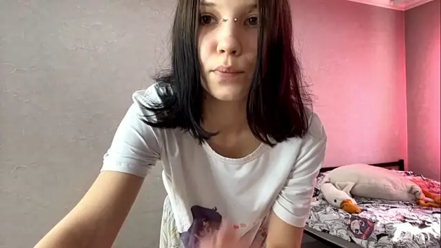 AmeliaMiotii online show from 04/02/26, 10:13