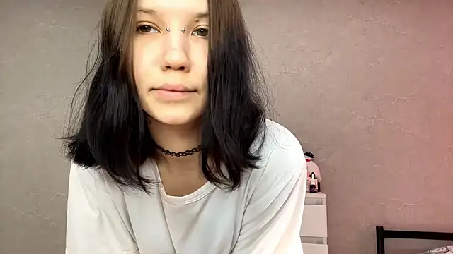 AmeliaMiotii online show from 04/03/26, 09:51