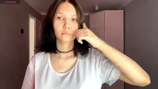 AmeliaMiotii online show from 04/18/26, 10:41