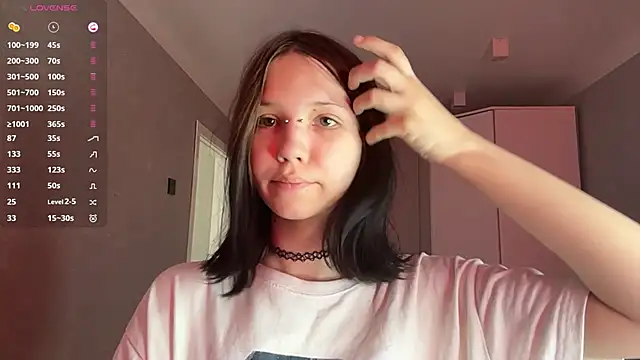 AmeliaMiotii online show from 04/30/26, 11:05
