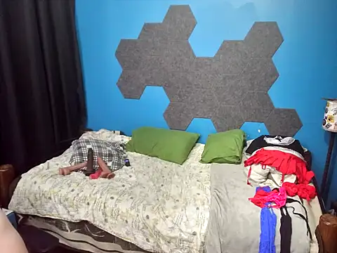 MachoPutito online show from 12/14/25, 07:25