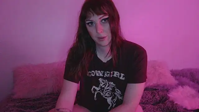 Snapshot of April__kittyy chatting on 05/18/26, 02:51 April kittyy online show from 05/18/26, 02:51