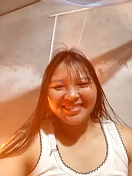 Snapshot of Emm-a- chatting on 03/28/26, 06:35 Emm-a- online show from 03/28/26, 06:35